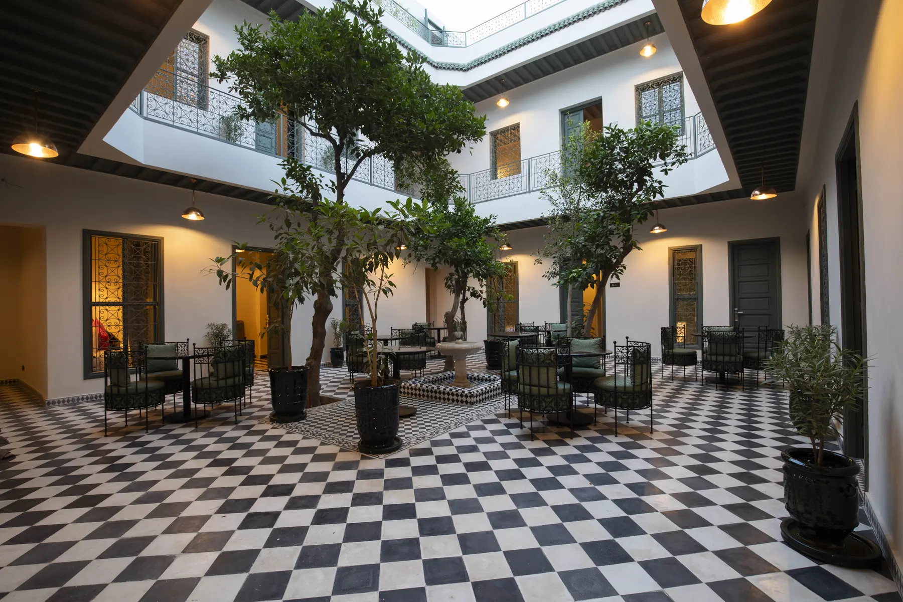 Patio arboré du Riad Mudham